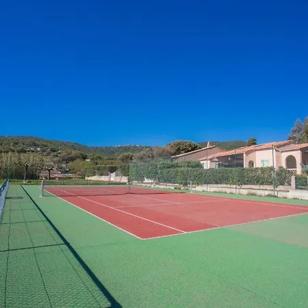 Appartement Confortable T2 Bis Aux Issambres Avec Terrasse Et Acces Piscine Et Tennis - Fr-1-768-109 Roquebrune-sur-Argens